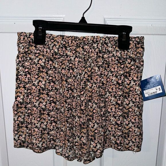 Arizona Women's Mid Rise Pull-On Shorts – Juniors, Floral - X-small & XXL - Picture 4 of 7